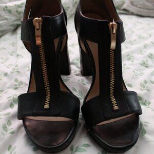 Franco Sarto Front Zipper Heel Sandal Black Size 9